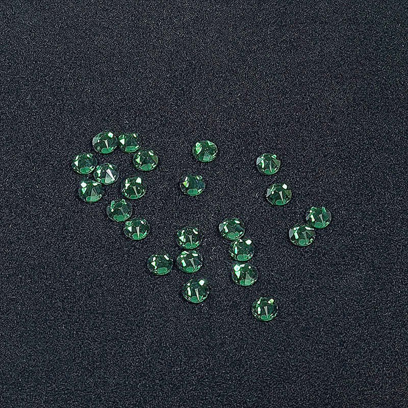 Black Tie Emerald Rhinestones Pack